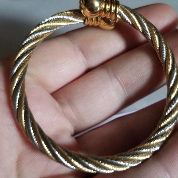 Beautiful VTG Cable Bracelet - Picture 5 of 8